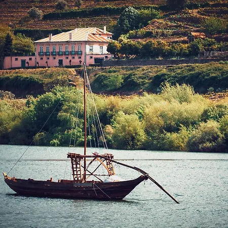 杜思瓦莱斯庄园旅馆 拉梅戈