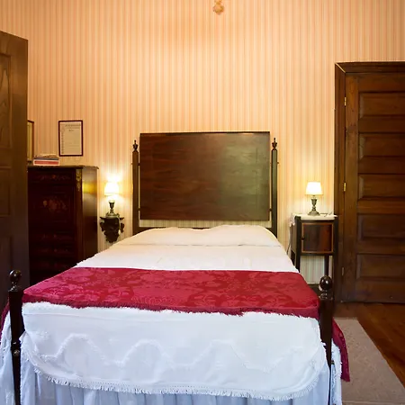 Casa Dos Varais, Manor House Ламегу