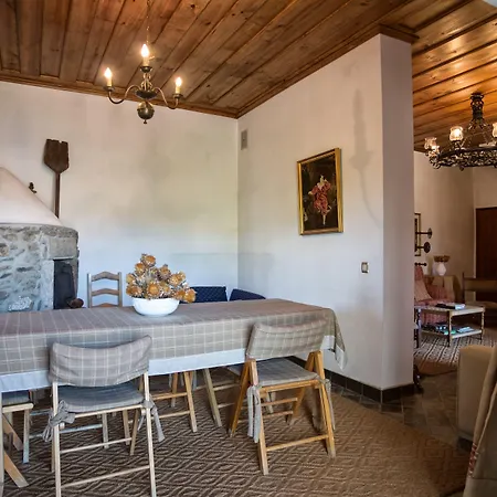Casa Dos Varais, Manor House Ламегу